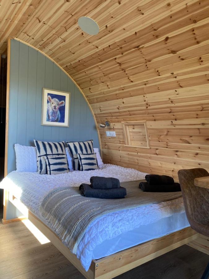 Craigend Farm Pods - The Woolly Sheep Campsite *